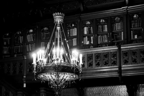 Какая освещённость нужна для чтения книг?