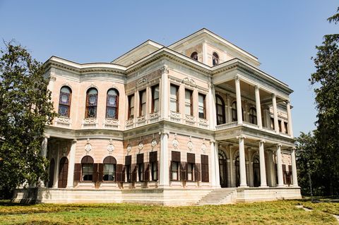 Какие согласования нужны для перепланировки в доме-памятнике на Остоженке?
